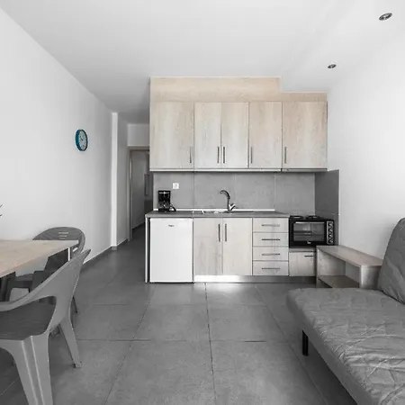 Apartament Blue Horizon 4 *