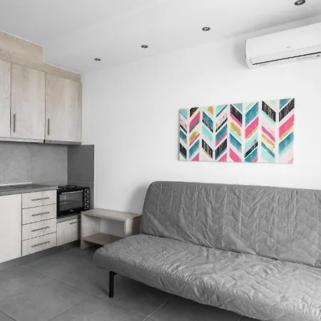 Blue Horizon 4 Apartment *