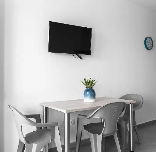 Blue Horizon 4 Apartment