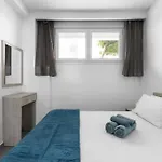 Blue Horizon 4 Apartment *