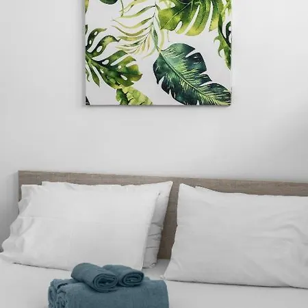 Blue Horizon 4 Apartment